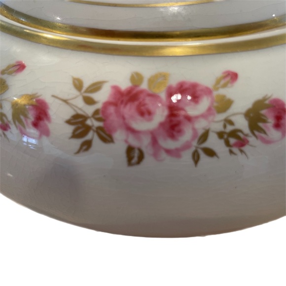 Sadler tea pot oval design with cabbage roses. - Picture 6 of 10